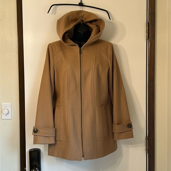 LONDON FOG HOODED COAT IN CAMEL SIZE M - Picture 2 of 15